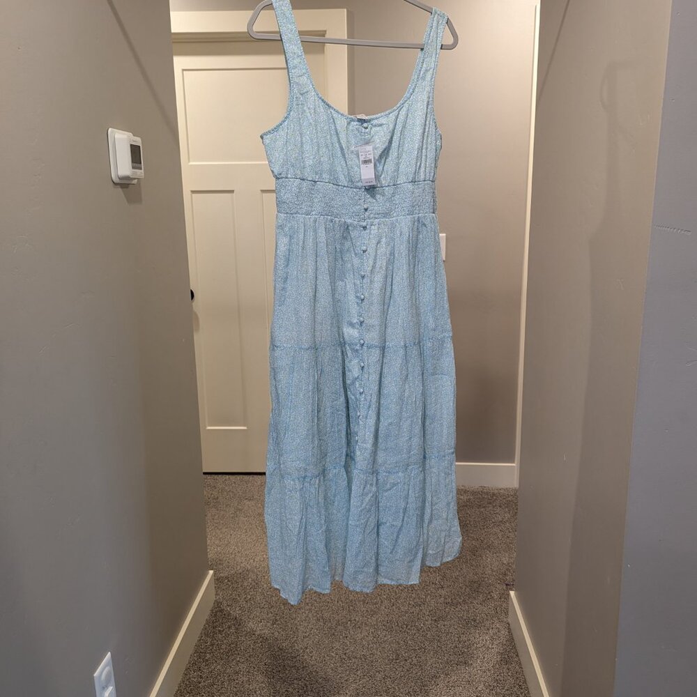 Brand new (with tags) blue tiered dress from American Eagle, size L